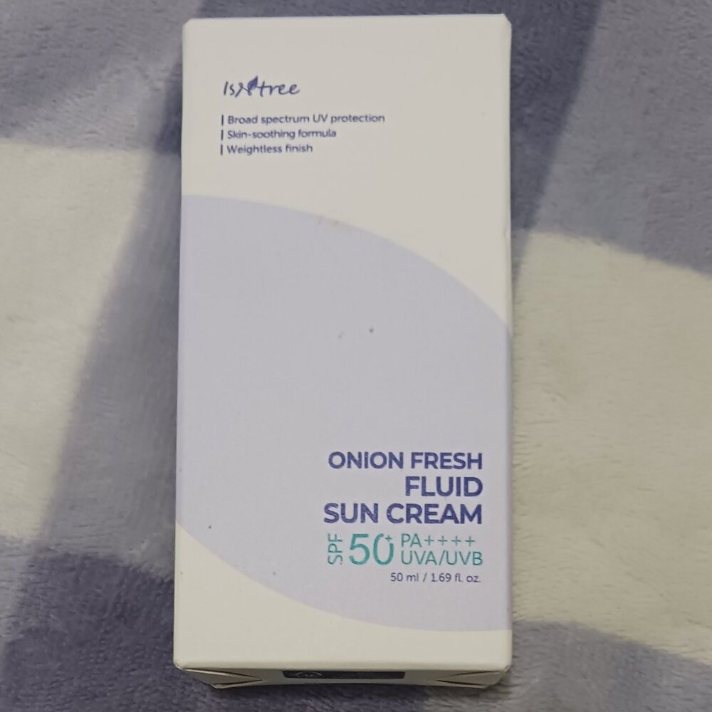 Isntree Onion fresh fluid sun cream